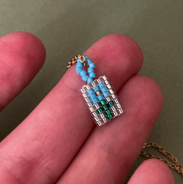 Collier tissé fleur 05