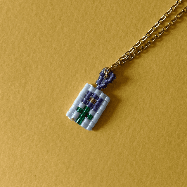Collier tissé fleur 03